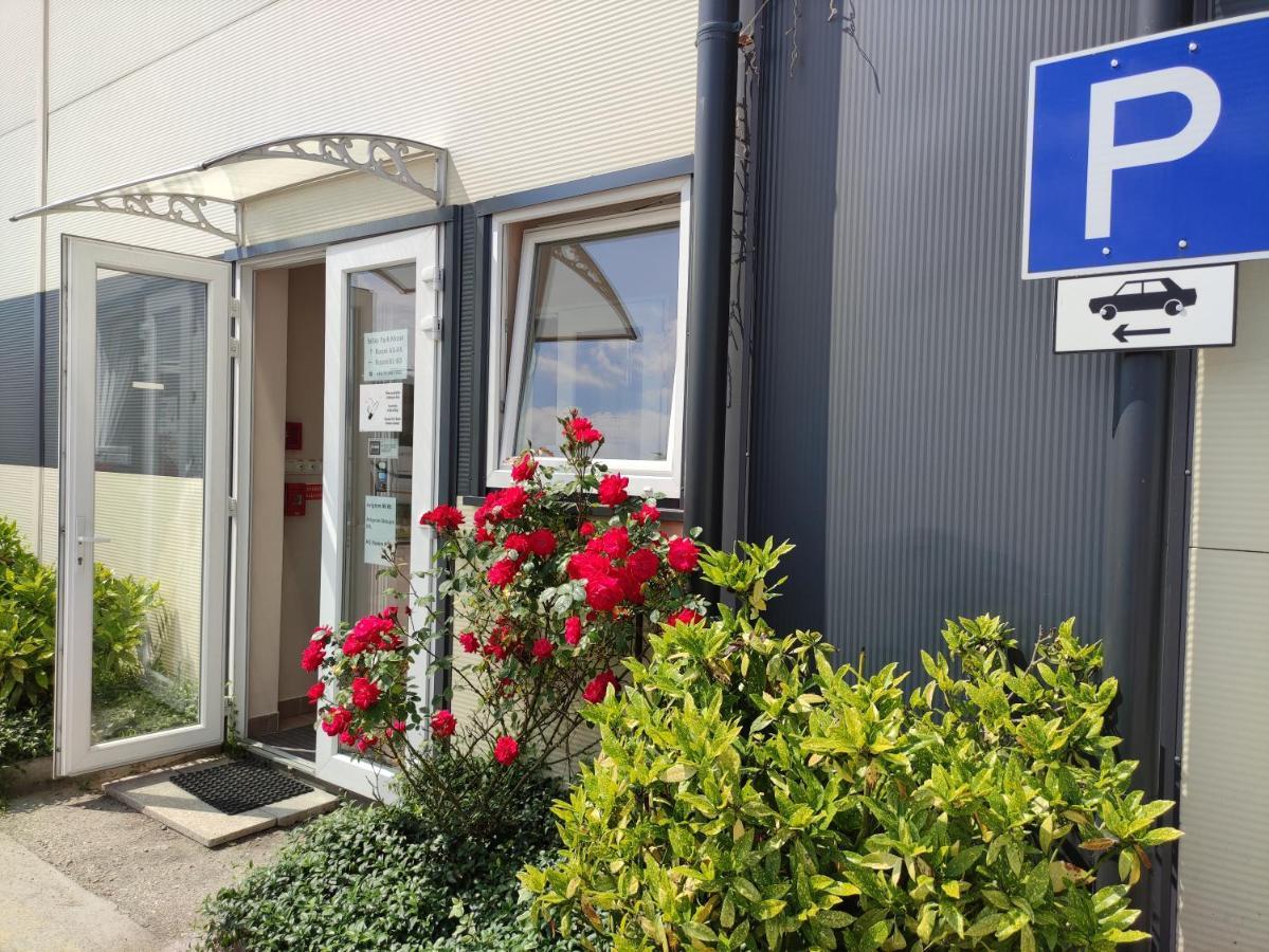 Szilas Park Motel Nagytarcsa Екстериор снимка